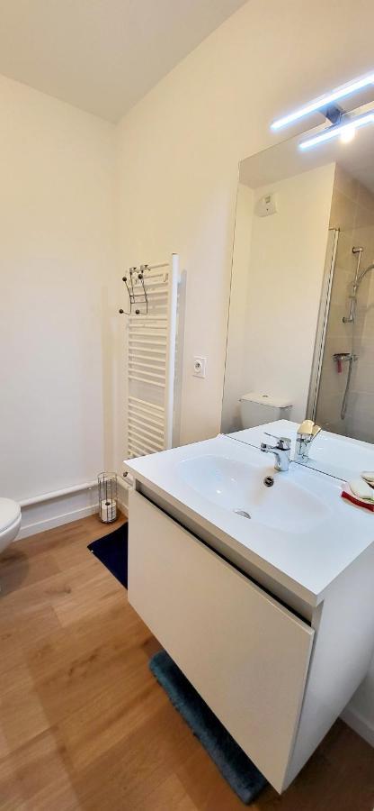 Appartement Moderne Finement Decore Avec Balcon A Vannes Centre 외부 사진